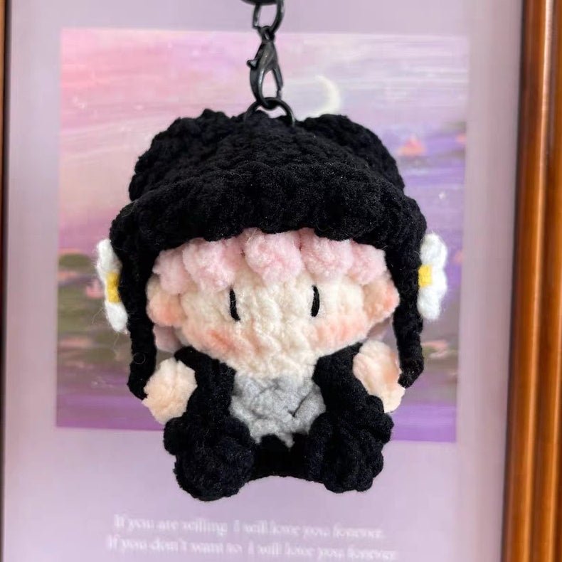 Art Toy Familia - Bigbang G - Dragon Crochet Doll Keychain, Kpop Handmade Chibi Amigurumi Doll Gift, C010 Daisy Hat