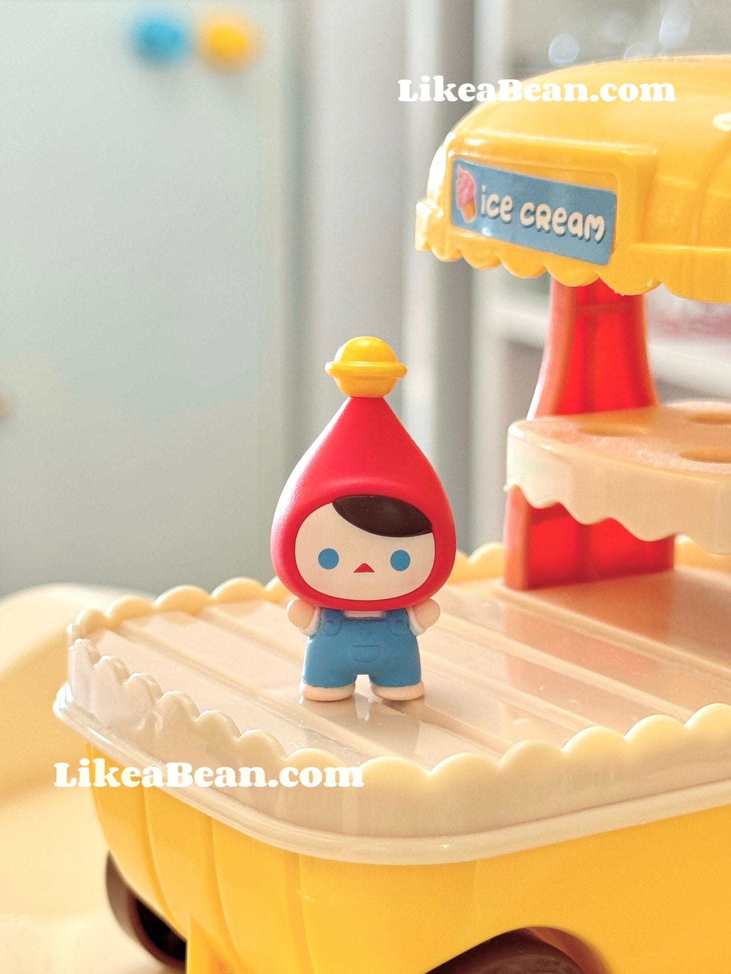 Pop Bean Hugging Series - Pucky Sunshine