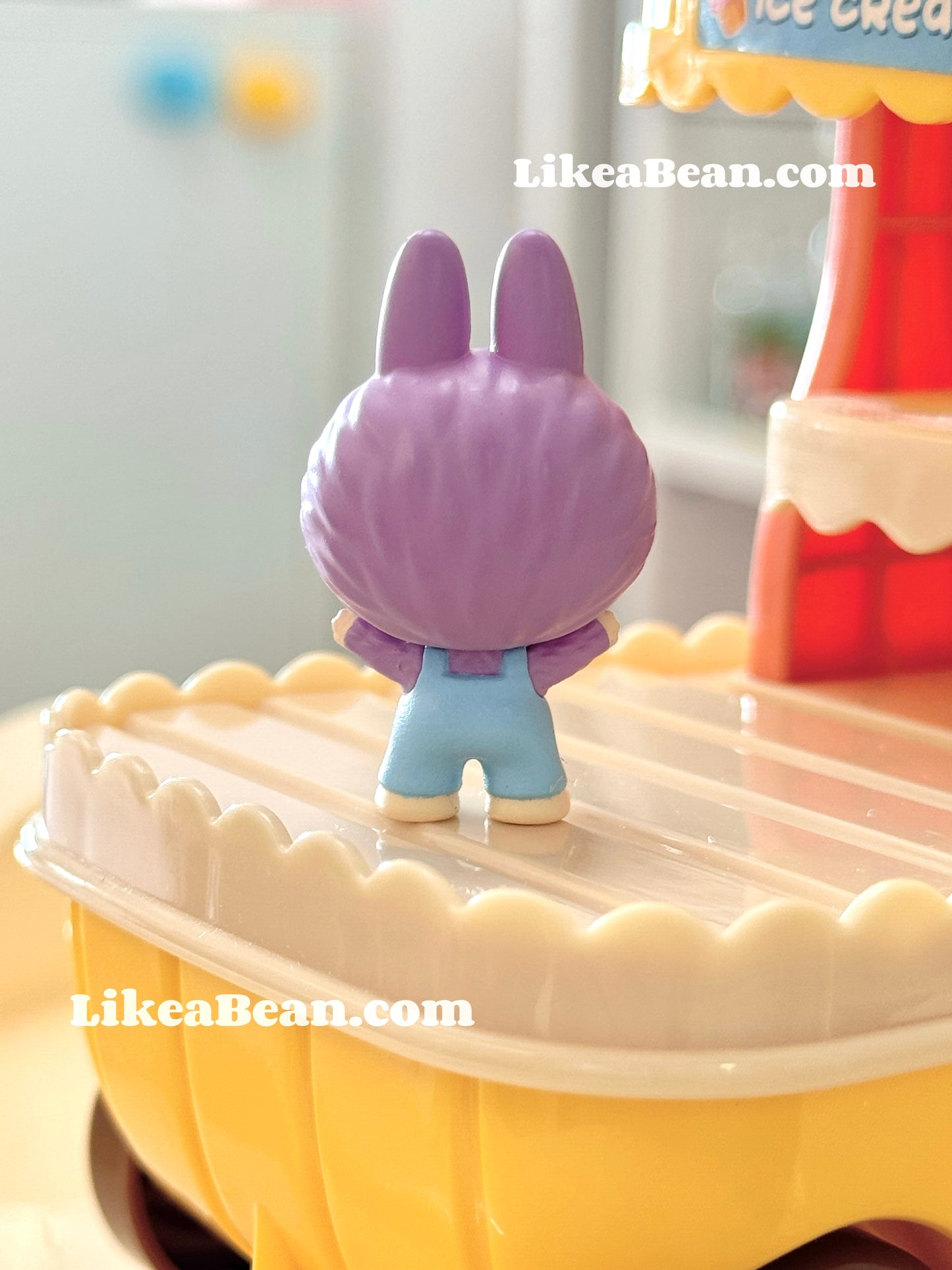 Pop Bean Hugging Series - Labubu Evening Breeze