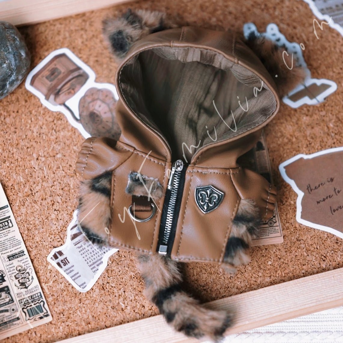 Art Toy Familia - Doll Cloth Cute & Cool Ocelot Jacket - 095 Brown Ver. Cloth Only No Doll