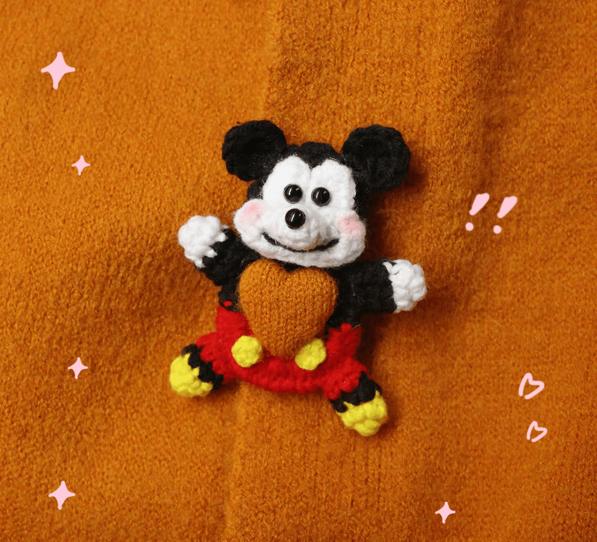 Art Toy Familia - Handmade Crochet Disney Character Button Covers, C001 Mickey