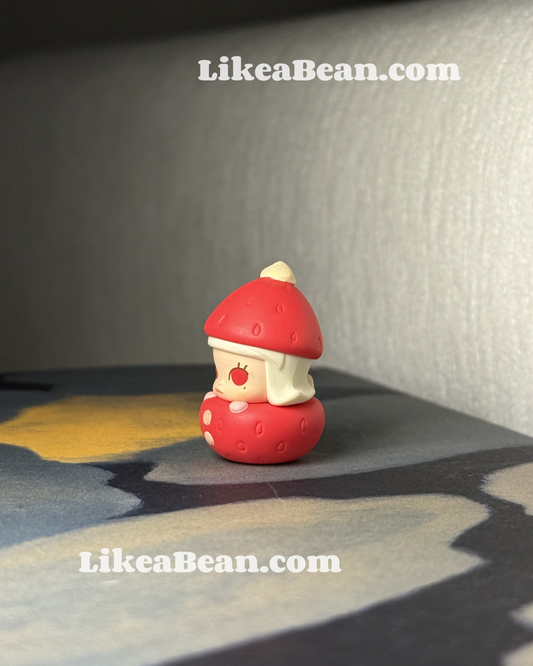 Pop Bean Strawberry Series - Molly Blushing Strawberry