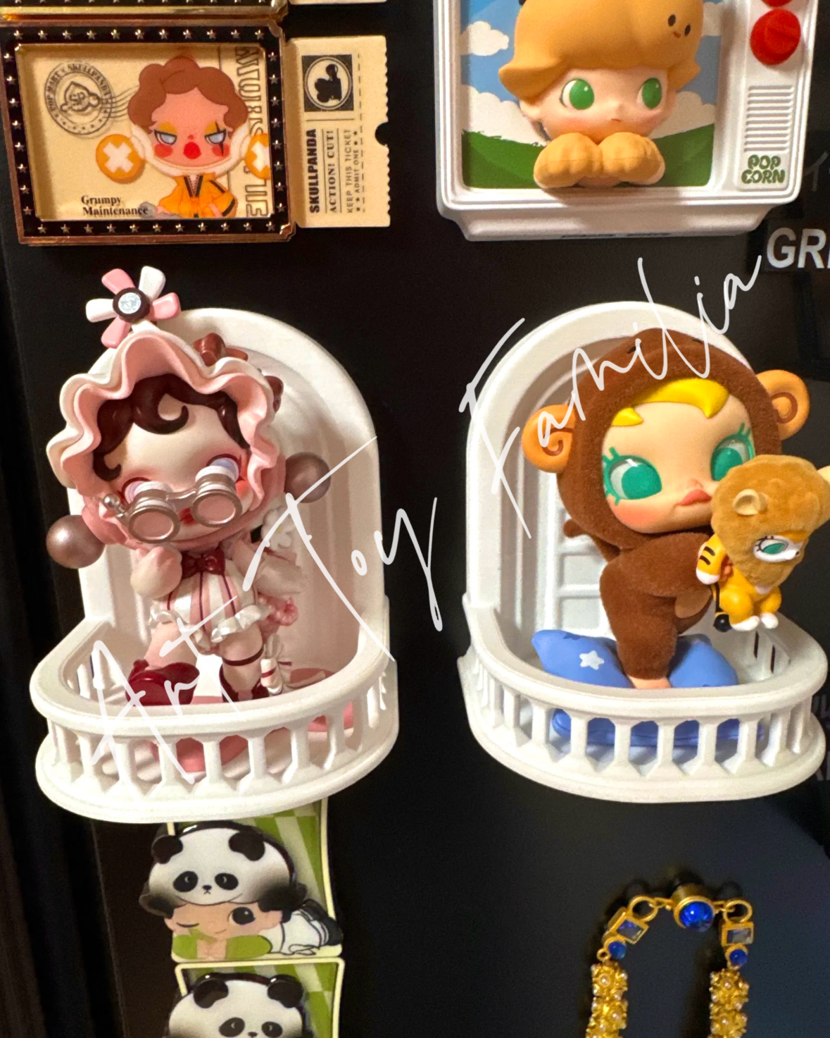 Art Toy Familia - Doll Balcony Fridge Magnet Blindbox Display - 144 Fridge Magnet Only No Doll Marble Ver.