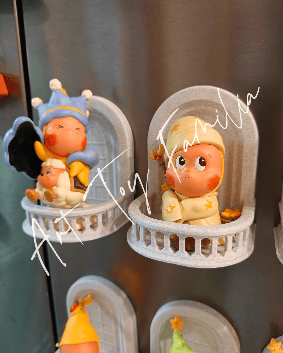 Art Toy Familia - Doll Balcony Fridge Magnet Blindbox Display - 144 Fridge Magnet Only No Doll Marble Ver.