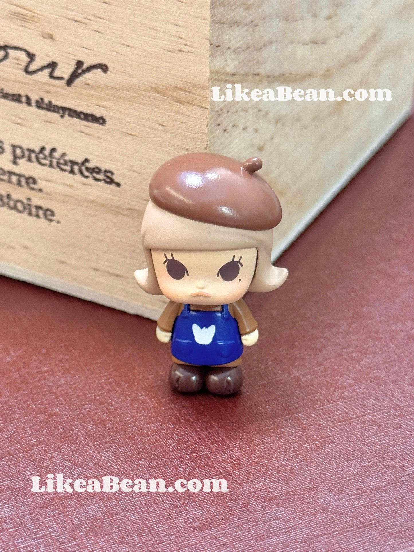 Pop Bean Coffee Factory Series (Standing) - Molly