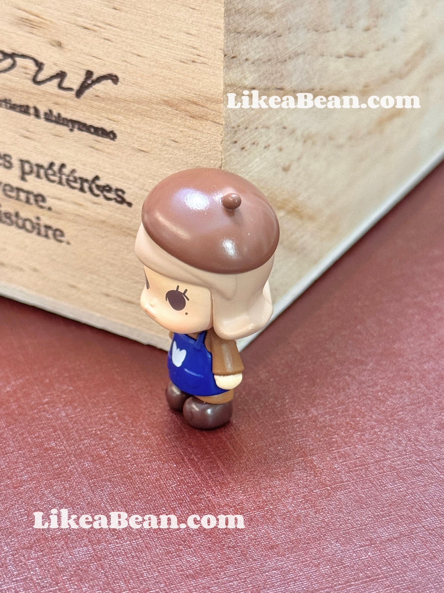 Pop Bean Coffee Factory Series (Standing) - Molly