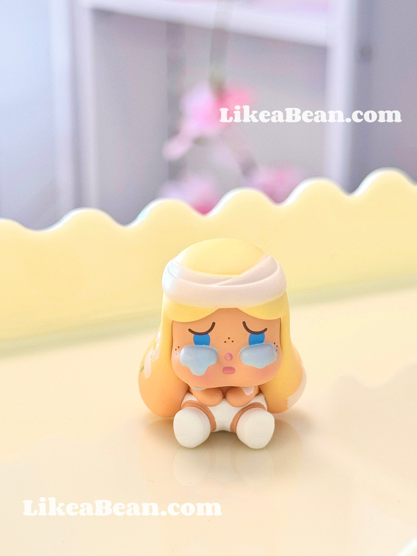 Pop Bean Going Outing With Me Series - Crybaby Fall Into the Flowers