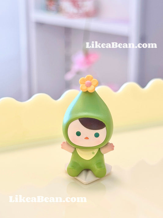 Pop Bean Going Outing With Me Series - Pucky Ride the Paper Plane