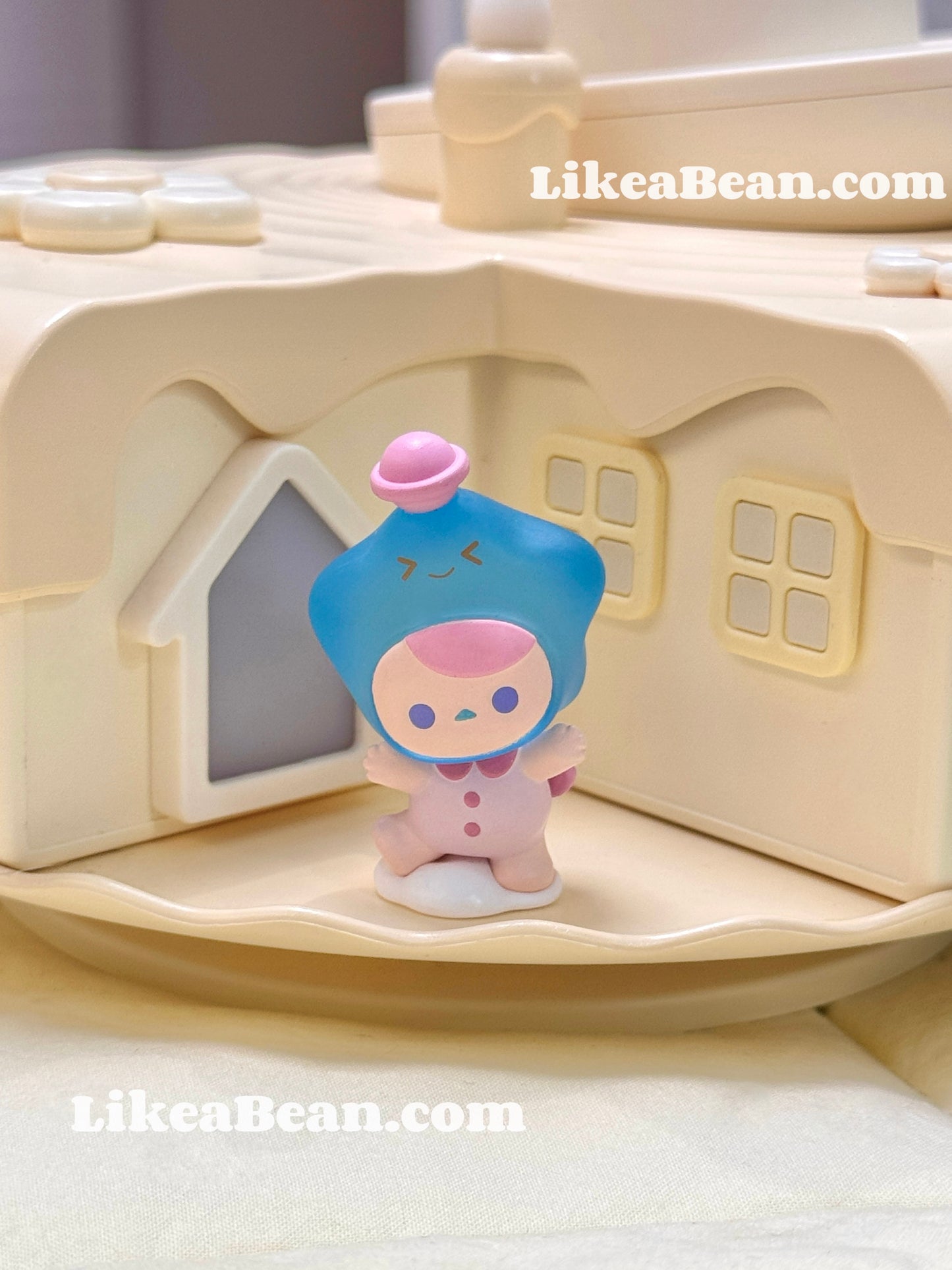 Pop Bean Lighting the Night Series - Pucky