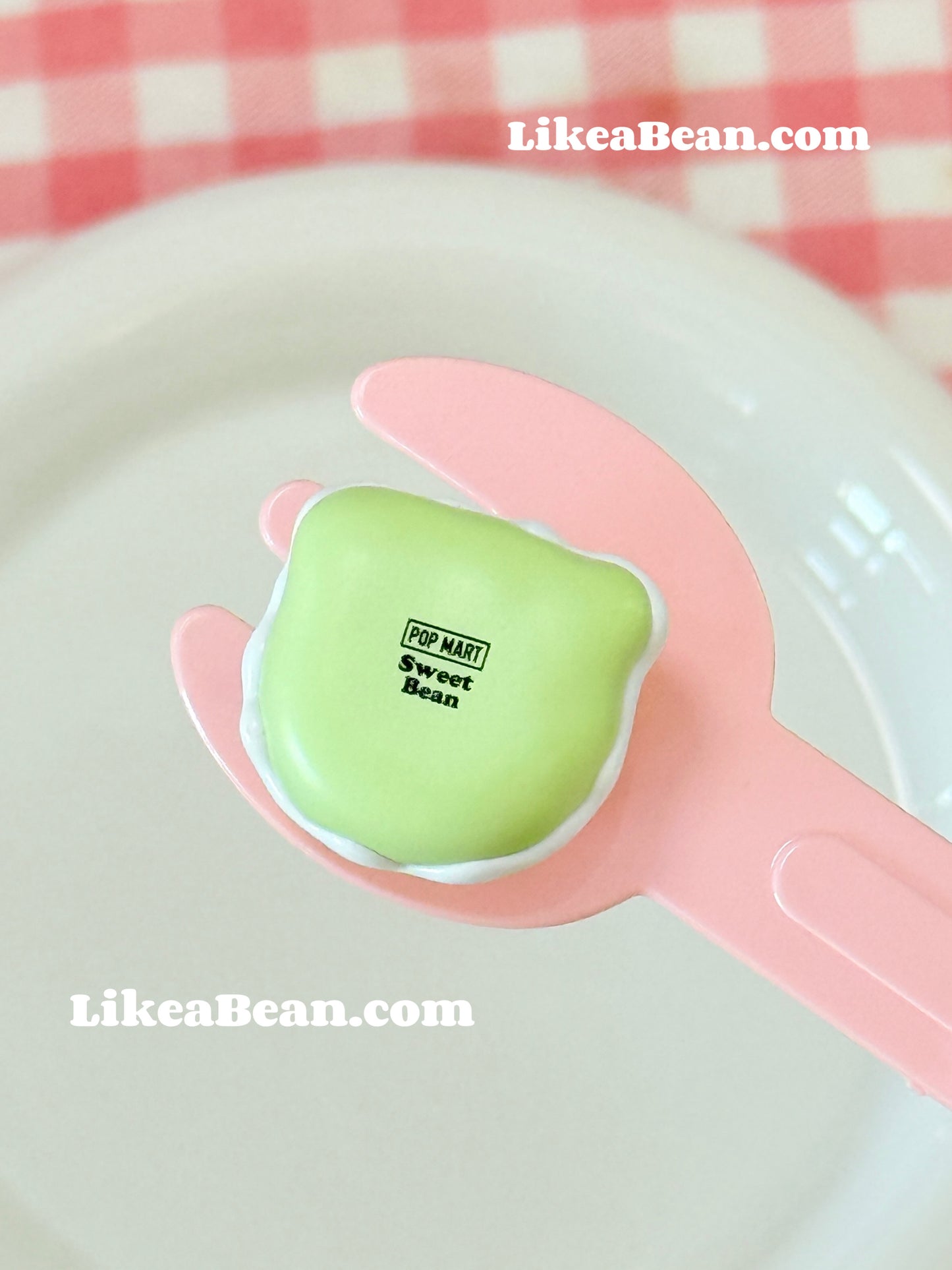 Pop Bean Macaron Dessert Series - Sweet Bean Pistachio