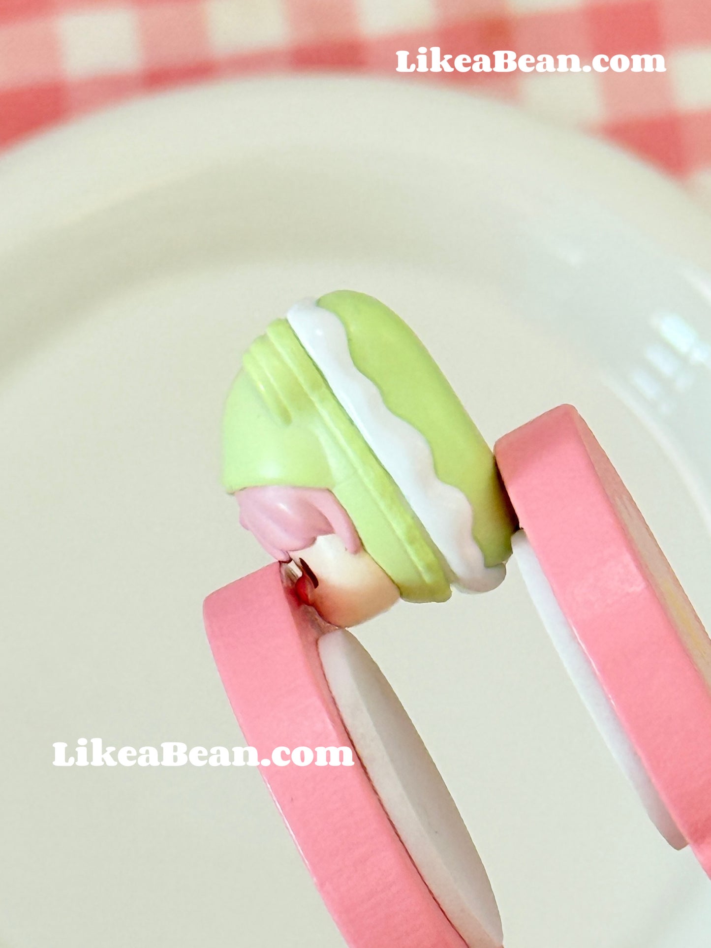 Pop Bean Macaron Dessert Series - Sweet Bean Pistachio