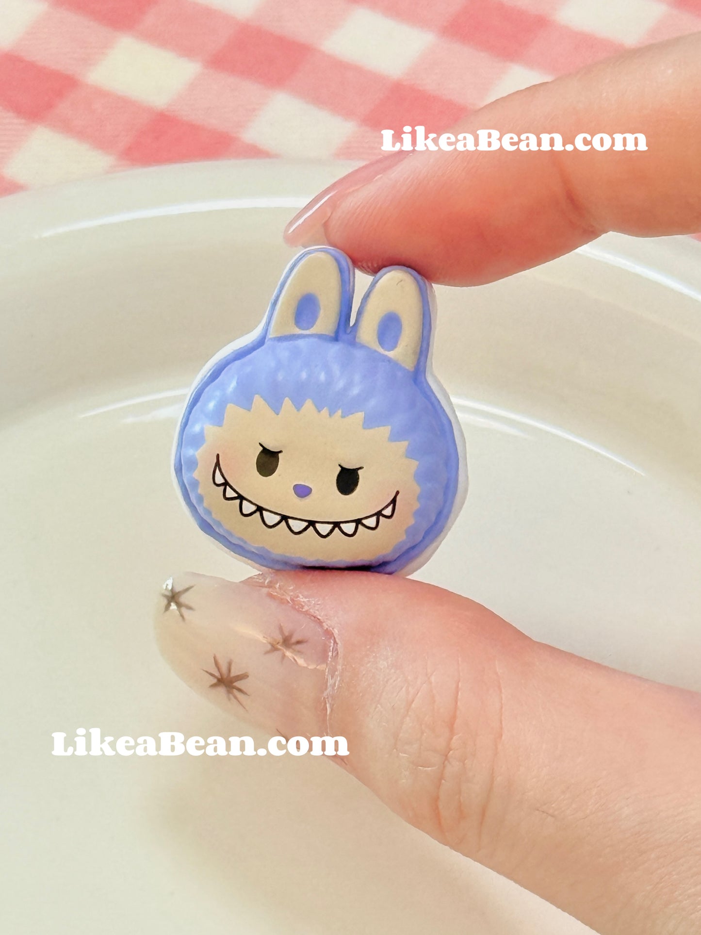 Pop Bean Macaron Dessert Series - Labubu Blueberry Pudding