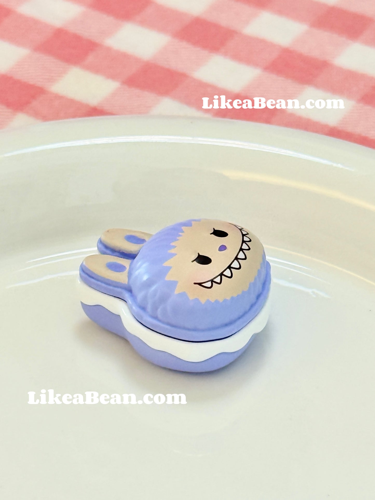 Pop Bean Macaron Dessert Series - Labubu Blueberry Pudding