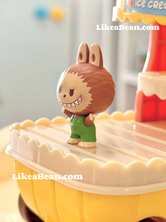 Pop Bean Hugging Series - Labubu Acorn