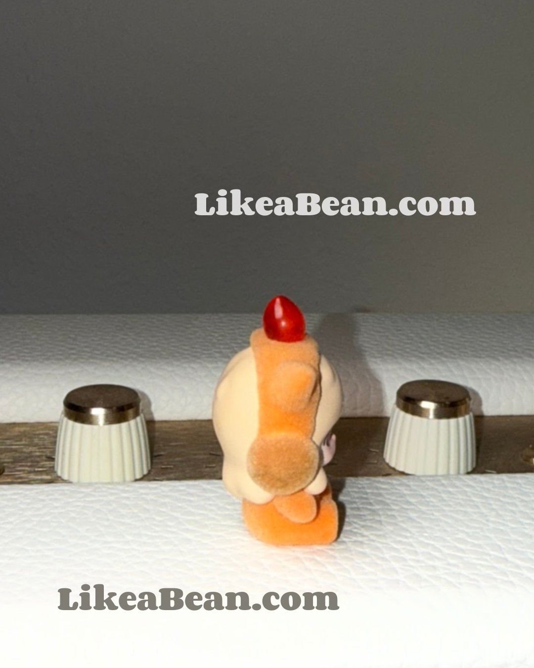 Pop Bean Fluffy & Cozy Series - Chaka Cozy Fox