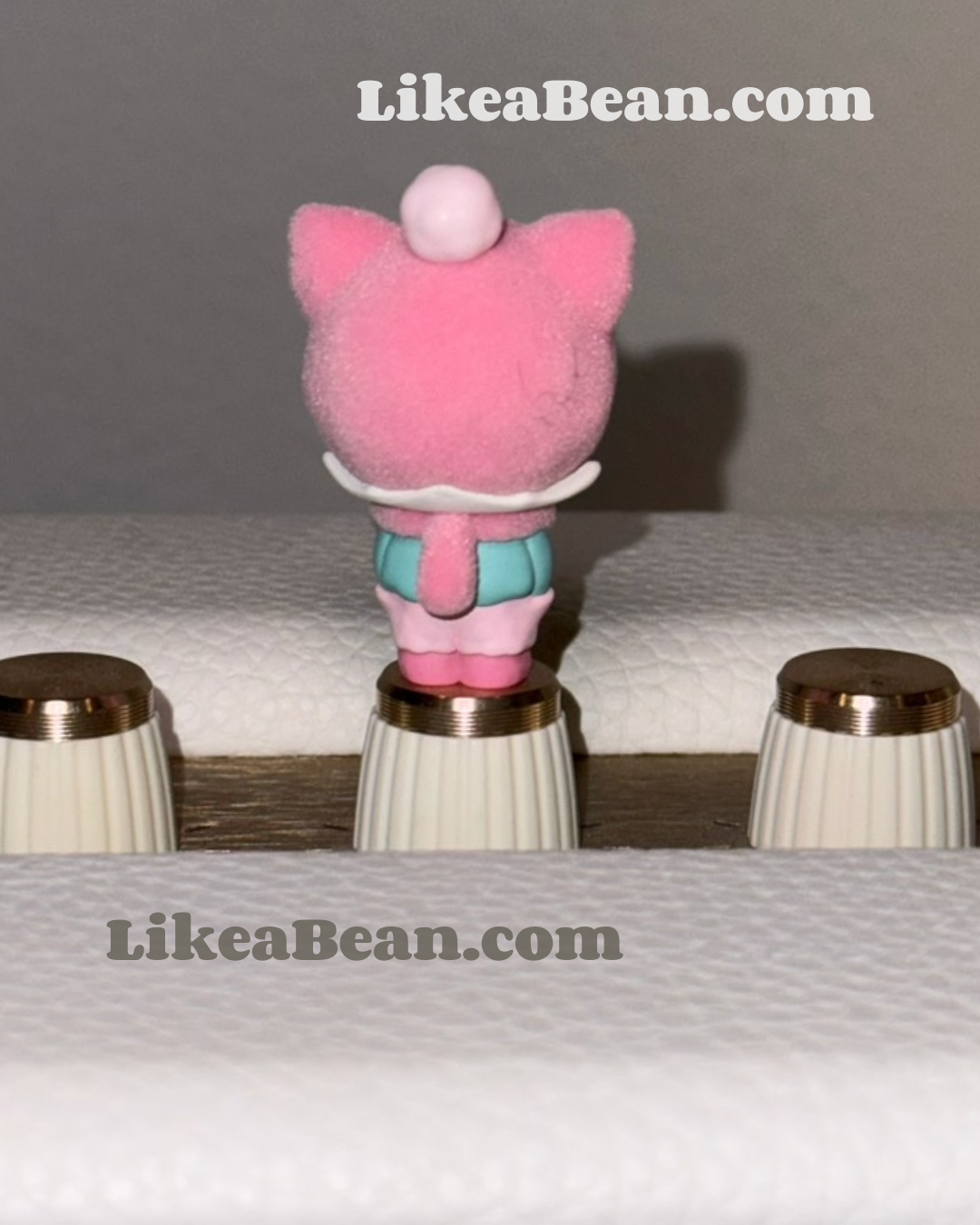 Pop Bean Fluffy & Cozy Series - Molly Fuzzy Kitty