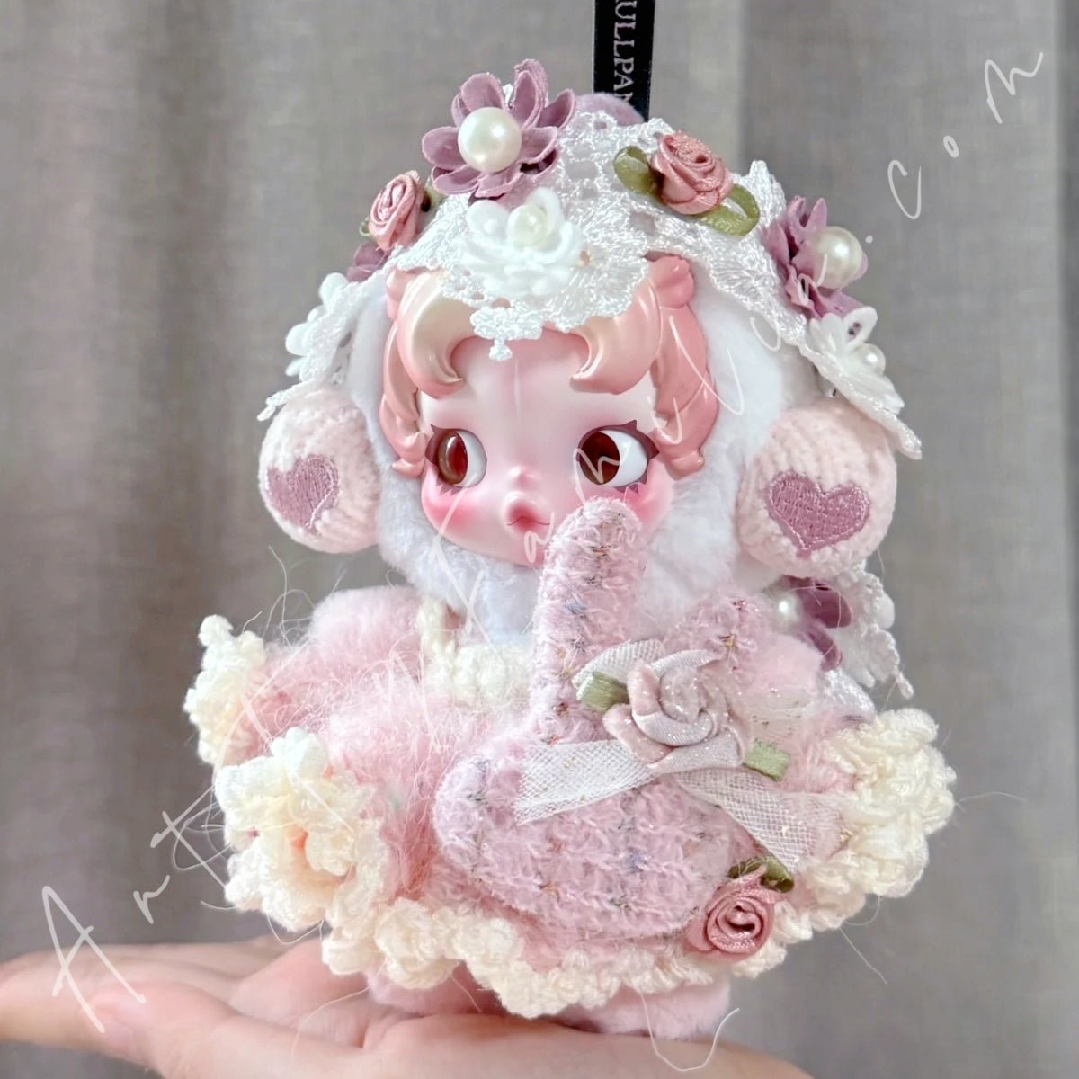 Art Toy Familia - Doll Cloth Velvet Whisper Set For Skullpanda - 129 Cloth Only No Doll